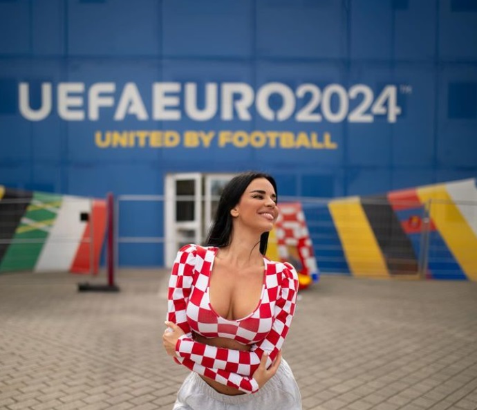 Euro 2024 sexy Ivana Knoll